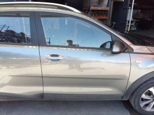 Recambio de puerta delantera derecha para kia stonic (ybcuv) 2017- concept referencia OEM IAM 76004H8400  