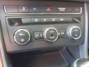 Recambio de mando climatizador para seat leon st (5f8) 2012-2020 1.5 tgi referencia OEM IAM 5F0907044AK  