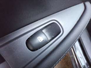 Recambio de mando elevalunas trasero izquierdo para nissan qashqai ii (j11, j11_) 2013- 1.3 dig-t referencia OEM IAM 25411HV02A 