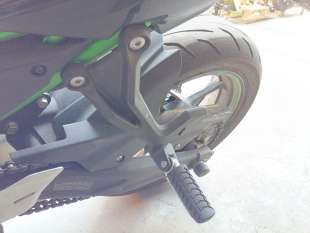 Recambio de estribo lateral para kawasaki z ( - 899cc) - z 650 referencia OEM IAM 35063134918R  