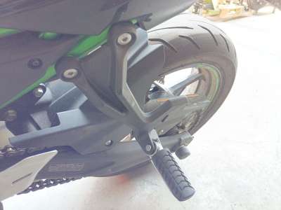 Recambio de estribo lateral para kawasaki z ( - 899cc) - z 650 referencia OEM IAM 35063134918R  