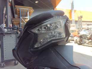 Recambio de piloto trasero central para kawasaki z ( - 899cc) - z 650 referencia OEM IAM 230250361  