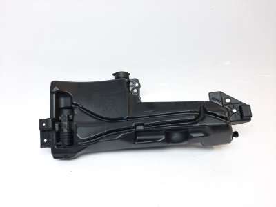 Recambio de deposito limpia para tesla model 3 (5yj3) 2017- ev awd referencia OEM IAM 173923300G 173923300G 