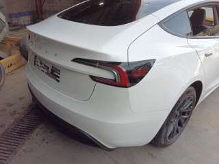 Recambio de paragolpes trasero para tesla model 3 (5yj3) 2017- ev awd referencia OEM IAM 1582571SCD  