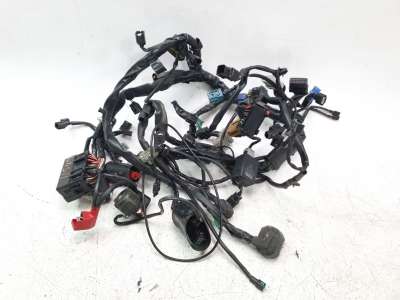 Recambio de cableado electrico para honda cb 650r 2018- cb 650r referencia OEM IAM 32100MKYD50  