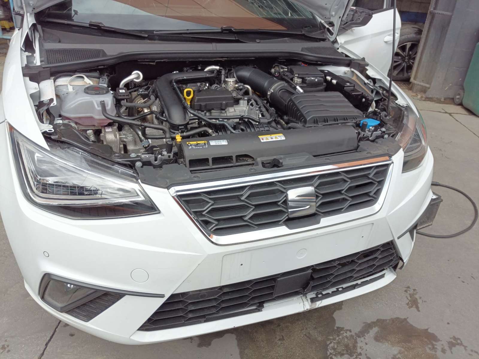 Recambio de radiador agua para seat ibiza v (kj1, kjg) 2017- 1.0 tsi referencia OEM IAM 2Q0121253R   Recambio de radiador agua para seat ibiza v (kj1, kjg) 2017- 1.0 tsi referencia OEM IAM 2Q0121253R