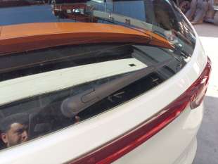 Recambio de brazo limpia trasero para kia sportage 2010-2016 drive 4x2 referencia OEM IAM 98815A4100  