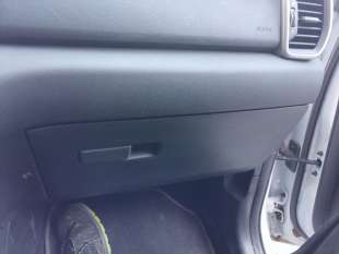 Recambio de guantera para kia sportage 2010-2016 drive 4x2 referencia OEM IAM 84510F1000WK  