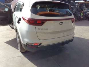 Recambio de paragolpes trasero para kia sportage 2010-2016 drive 4x2 referencia OEM IAM 86611F1500  