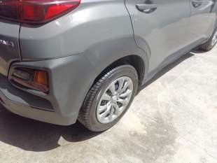 Recambio de amortiguador trasero derecho para hyundai kona 2017- pure referencia OEM IAM 55307J9300  