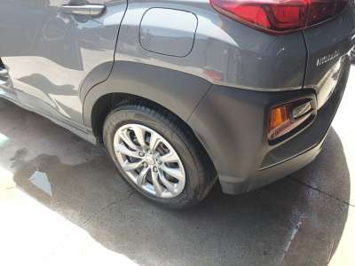 Recambio de amortiguador trasero izquierdo para hyundai kona 2017- pure referencia OEM IAM 55307J9300  