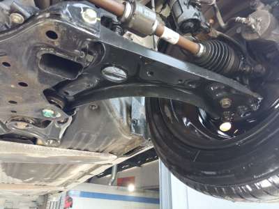 Recambio de brazo suspension inferior delantero izquierdo para hyundai kona 2017- pure referencia OEM IAM 54500J9000  