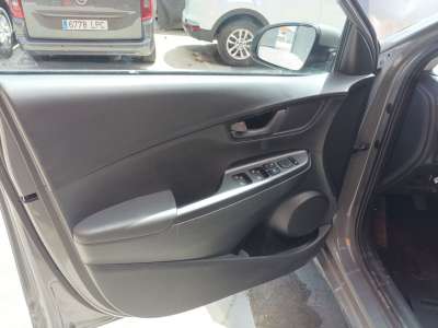 Recambio de elevalunas delantero izquierdo para hyundai kona 2017- pure referencia OEM IAM 82401J9010  