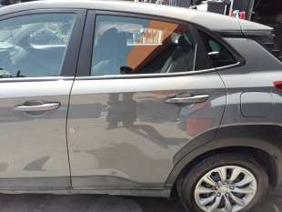 Recambio de puerta trasera izquierda para hyundai kona 2017- pure referencia OEM IAM 77003J9000  
