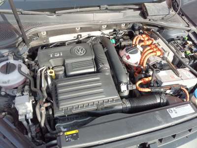 Recambio de compresor aire acondicionado para volkswagen golf vii lim. 2012-2017 gte referencia OEM IAM 5QE816803L  