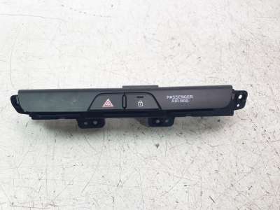 Recambio de warning para kia stonic (ybcuv) 2017- concept referencia OEM IAM 93790H8011WK  