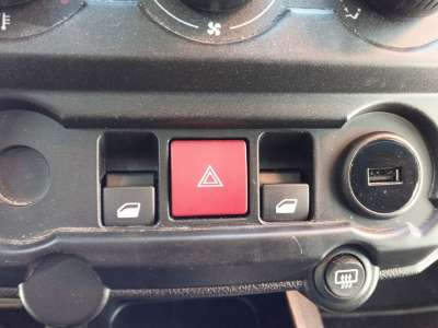 Recambio de mando elevalunas delantero izquierdo para aixam uv/51/af0a 2018- s9 referencia OEM IAM 98016307ZD  