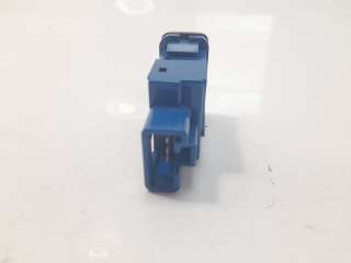 Recambio de interruptor para toyota land cruiser (j12) 2002-2009 3.0 turbodiesel referencia OEM IAM 8498860010  