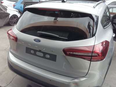 Recambio de porton trasero para ford focus sportbreak - focus sportbreak referencia OEM IAM 2567221  