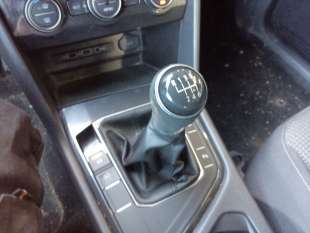 Recambio de pomo palanca cambio para volkswagen tiguan (ad1, ax1) 2016- 1.4 tsi referencia OEM IAM 5NB711113A  