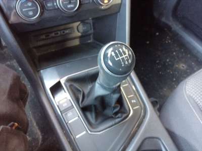 Recambio de pomo palanca cambio para volkswagen tiguan (ad1, ax1) 2016- 1.4 tsi referencia OEM IAM 5NB711113A  