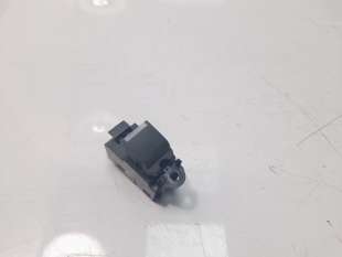 Recambio de mando elevalunas delantero derecho para land rover discovery sport (l550) 2014- 2.0 d 4x4 referencia OEM IAM LR05977
