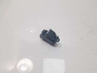 Recambio de mando elevalunas trasero derecho para land rover discovery sport (l550) 2014- 2.0 d 4x4 referencia OEM IAM LR059773 