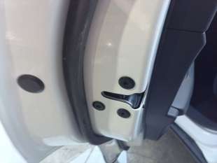 Recambio de cerradura puerta trasera izquierda para mg mg zs suv 2017- 1.5 vti referencia OEM IAM 10845782  