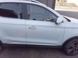 Recambio de puerta delantera derecha para mg mg zs suv 2017- 1.5 vti referencia OEM IAM 10318336  