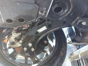 Recambio de brazo suspension inferior delantero derecho para mg zs 2022- luxury referencia OEM IAM 11048895  