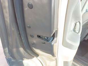 Recambio de cerradura puerta trasera izquierda para land rover discovery sport (l550) 2014- 2.0 d 4x4 referencia OEM IAM LR07875