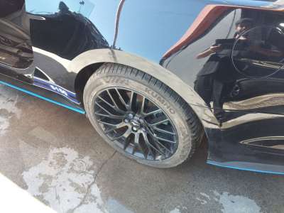 Recambio de paso rueda trasero izquierdo para ford mustang 2014- gt referencia OEM IAM 2283945  