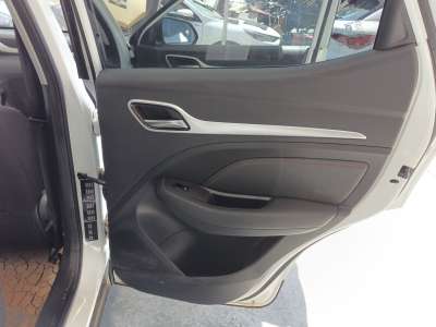 Recambio de elevalunas trasero derecho para mg zs 2022- comfort referencia OEM IAM 10233938  