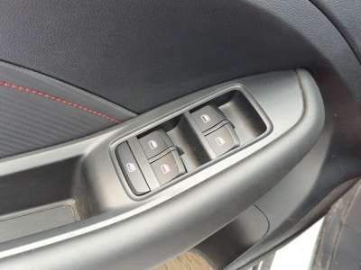 Recambio de mando elevalunas delantero izquierdo para mg zs 2022- comfort referencia OEM IAM 10470985  