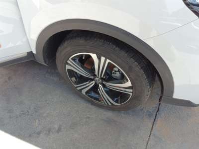 Recambio de mangueta delantera derecha para mg zs 2022- comfort referencia OEM IAM 10226415  