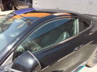 Recambio de luna delantera izquierda para ford mustang 2014- gt referencia OEM IAM 2464025  