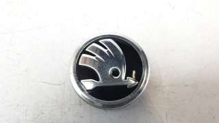 Recambio de tapacubos para skoda superb combi (3v5) 2015- 2.0 tdi referencia OEM IAM 5E0601151  