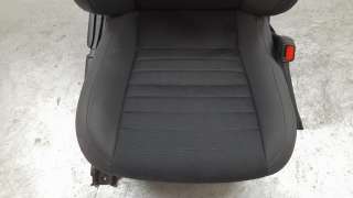 Recambio de asiento delantero derecho para lexus xe2 2019- is300h referencia OEM IAM 7150153420  