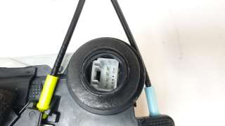 Recambio de cerradura puerta trasera izquierda para lexus xe2 2019- is300h referencia OEM IAM A046693  
