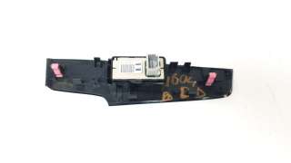 Recambio de mando elevalunas trasero derecho para lexus xe2 2019- is300h referencia OEM IAM 8481030192  