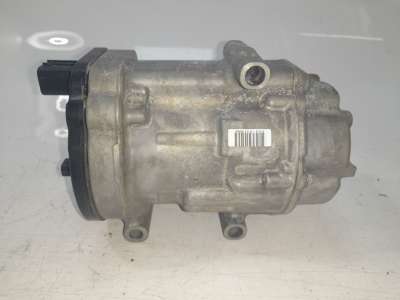 Recambio de compresor aire acondicionado para toyota rav4 2018- referencia OEM IAM 8837033050  