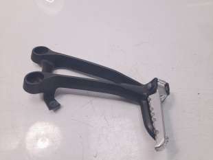 Recambio de estribera derecha para yamaha mt-07 2014- mt-07 referencia OEM IAM 1WS2742L01  