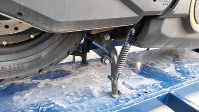 Recambio de caballete central para seat mo 2024- mo referencia OEM IAM CABALLETE  