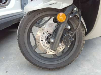 Recambio de llanta para honda pcx - pcx 125 (jk05) referencia OEM IAM 44650K1YJ50ZA  