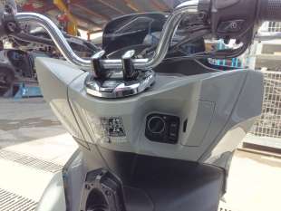 Recambio de moldura para honda pcx - pcx 125 (jk05) referencia OEM IAM 81140K1ZJ101  