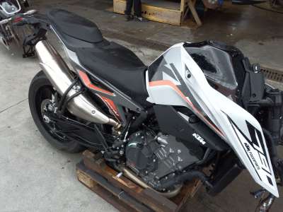 Recambio de caballete lateral para ktm duke - 790 duke l referencia OEM IAM C90703023000C1  