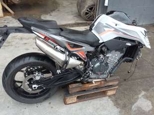 Recambio de electroventilador para ktm duke - 790 duke l referencia OEM IAM 64135044033  