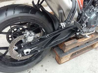Recambio de basculante para ktm duke - 790 duke l referencia OEM IAM C90704030044C1  