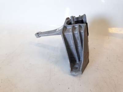 Recambio de soporte motor derecho para kia xceed 2019- drive referencia OEM IAM 21810J7200  