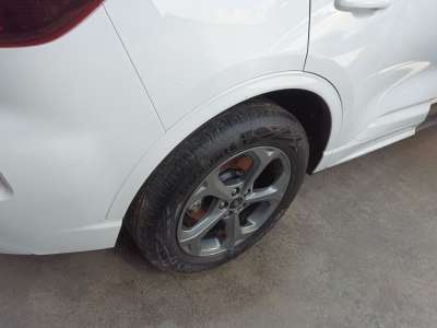 Recambio de aletin trasero derecho para ford kuga iii (dfk) 2019- 2.5 fhev referencia OEM IAM 2657227  